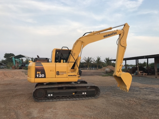 ขาย KOMATSU PC130-8 กล้องหลัง สภาพสวยๆ 3300 ชั่วโมง(PM7000ชม) ชมรถได้ทุกวัน สนใจติดต่อ 081-4283210