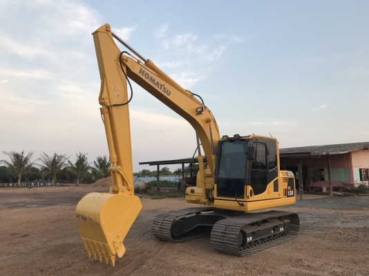 ขาย KOMATSU PC130-8 กล้องหลัง สภาพสวยๆ 3300 ชั่วโมง(PM7000ชม) ชมรถได้ทุกวัน สนใจติดต่อ 081-4283210