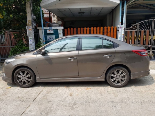 ขายรถบ้านแท้ปี2013 TOYOTA VIOS 1.5 S เกียร์ออโต้ มือเดียวตั้งแต่ป้ายแดง เข้าศูนย์ตลอด ขายถูก350,000บ