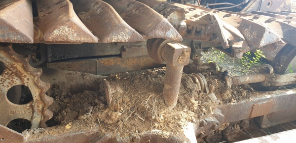 ขายคู่2คันCAT D4DกับCAT D5E ขายรวม2 คันราคา 700,000