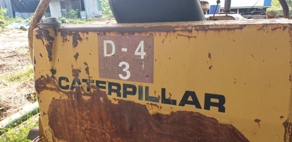 ขายคู่2คันCAT D4DกับCAT D5E ขายรวม2 คันราคา 700,000