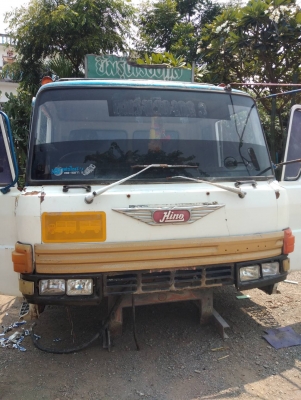 หัวรถเอฟ18 สภาพสวยไม่ผุ พร้อมใช้ มีอุปกรณ์ครบ ราคา 33000 สนใจติดต่อคุณเอ 087-049-9962 หัวรถเอฟ18 สภาพสวยไม่ผุ พร้อมใช้ มีอุปกรณ์ครบ ราคา 33000 สนใจติดต่อคุณเอ 087-049-9962