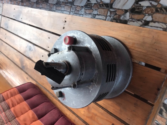 ขายด่วน หวอรถดับเพลิงพร้อมไฟไซเลนส์ ของสะสมหายาก อเมกันแท้ ดังสนั่น ขาย2ชิ้นเพียง 8000 บาท