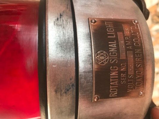 ขายด่วน หวอรถดับเพลิงพร้อมไฟไซเลนส์ ของสะสมหายาก อเมกันแท้ ดังสนั่น ขาย2ชิ้นเพียง 8000 บาท