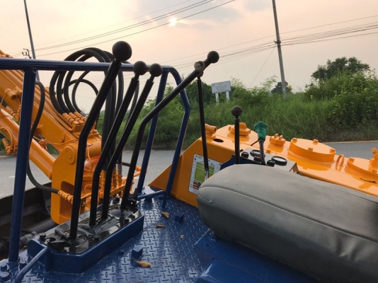 komatsu Pc20-2สภาพดีเก่าญี่ปุ่นมีใบอินวอยไม่เคยใช้ในไทย