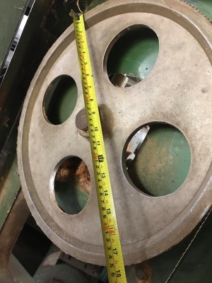 เลื่อยสายพาน