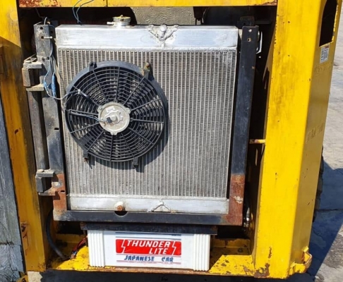 ขายด่วน175,000รถตักยกป๊อบแคทตักยก0.8ตันคิวยกสูง3เมตรรถขับเคลื่อน4ล้อระบบเกียทอกยางตัน4เส้นรถนอกเพื่งนำเข้ามายังไม่เคยใช้งานในเมืองไทยเลย=รุ่นใหม่ขายถูกๆๆรุ่นใหม่มือ 1 ของเมืองไทยเอกสารอินวอยล์เครื่องดีเซล4สูบยันม่าแรงประหยัดนำมันดีรถพร้อมใช้ 081-989-1989