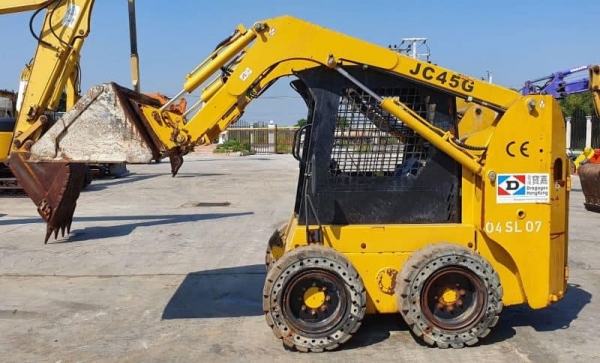 ขายด่วน175,000รถตักยกป๊อบแคทตักยก0.8ตันคิวยกสูง3เมตรรถขับเคลื่อน4ล้อระบบเกียทอกยางตัน4เส้นรถนอกเพื่งนำเข้ามายังไม่เคยใช้งานในเมืองไทยเลย=รุ่นใหม่ขายถูกๆๆรุ่นใหม่มือ 1 ของเมืองไทยเอกสารอินวอยล์เครื่องดีเซล4สูบยันม่าแรงประหยัดนำมันดีรถพร้อมใช้ 081-989-1989