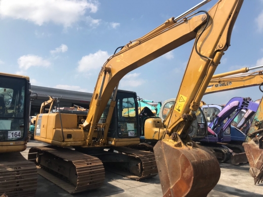 KOMATSU PC120-6E นำเข้าจากญี่ปุ่น สวยสภาพดีมาก ติดต่อ ผึ้ง 095-0563605