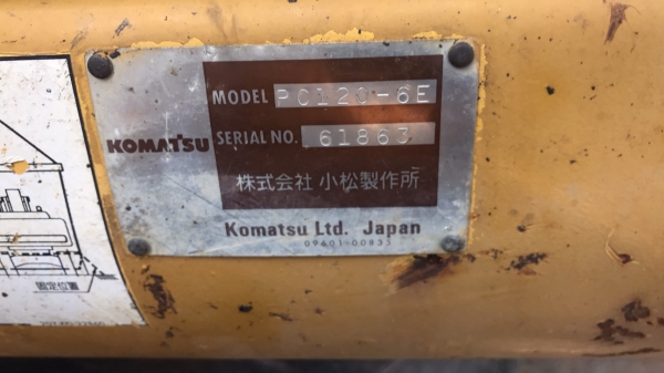 KOMATSU PC120-6E นำเข้าจากญี่ปุ่น สวยสภาพดีมาก ติดต่อ ผึ้ง 095-0563605