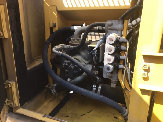 KOMATSU PC120-6E นำเข้าจากญี่ปุ่น สวยสภาพดีมาก ติดต่อ ผึ้ง 095-0563605