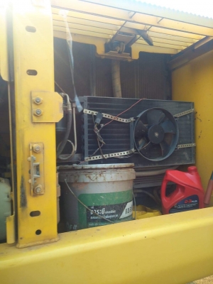 ขาย แบคโคร KOMATSU PC200-8 สภาพสวยพร้อมใช้งาน เครื่องปั้มดี เอกสารเล่มทะเบียน สนใจสอบถาม  093 0764943  คุณ ตั้ม