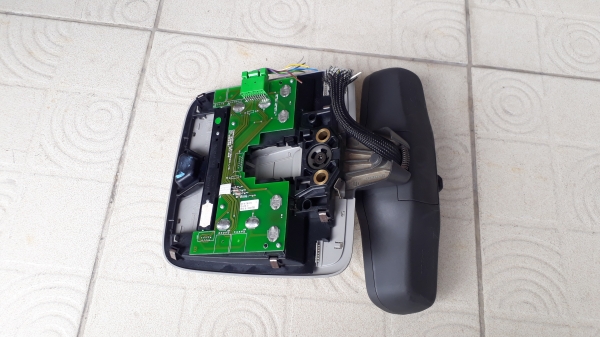 กระจกมองหลังพร้อมไฟส่องแผนที่ VOLVO V70 แท้