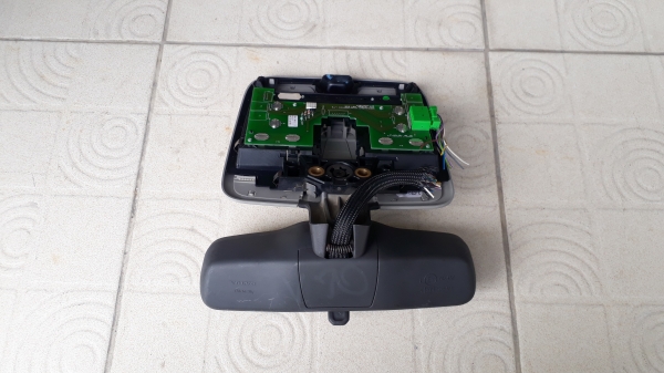 กระจกมองหลังพร้อมไฟส่องแผนที่ VOLVO V70 แท้