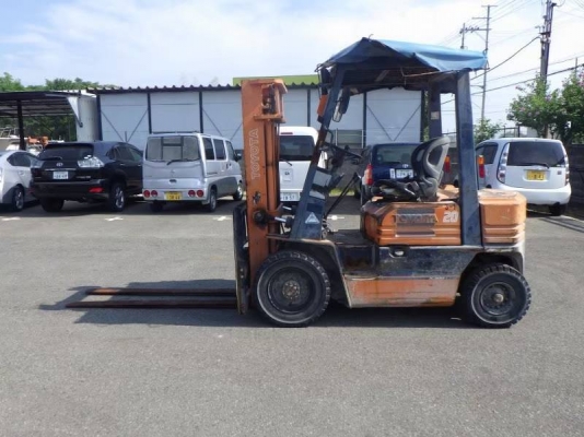 ขาย โฟรคลิฟท์ โตโยต้า รุ่น 5   เครื่อง ดีเซล