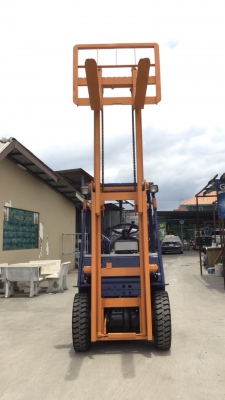 ขาย โฟรคลิฟท์ โตโยต้า รุ่น 5 เครื่อง ดีเซล หนัก 2 ตัน เสา 3 เมตร ขาย โฟรคลิฟท์ โตโยต้า รุ่น 5 เครื่อง ดีเซล หนัก 2 ตัน เสา 3 เมตร