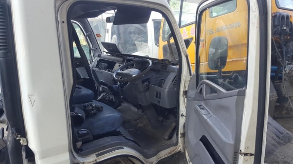 FROM JAPAN หัวเก๋งรถบรรทุก ไซค์6ล้อกลางMITSUBISHI CANTERรุ่นใหม่*(รุ่นยกหัวได้/มีขาหน้า/มีขาหลัง/เกียร์ออโต้) FROM JAPAN หัวเก๋งรถบรรทุก ไซค์6ล้อกลางMITSUBISHI CANTERรุ่นใหม่*(รุ่นยกหัวได้/มีขาหน้า/มีขาหลัง/เกียร์ออโต้)