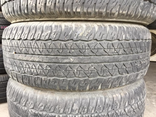 ขายยางดันรอป.265/60/18ปี2117 ดอกยางสวย ใช้ได้อีกนาน โทร0879050181.ส่งได้ครับ