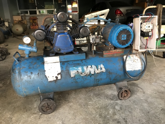 ขายปั๊มลม PUMA 2HP. 380V 3สูบ ขนาด 148ลิตร สภาพดีเดิมๆ หมุนนิ่ม ปั๊มลมเร็ว สีเลอะหน่อยนะครับ ต้องเปลี่ยนชุดสวิทย์ตัวตัดครับ