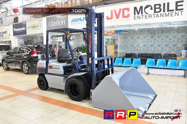 ขายรถโฟล์คลิฟท์มือสอง KOMATSU รุ่น FG25-11-255528 นำเข้าจากประเทศญี่ปุ่น 100\% ไม่เคยใช้งานในไทย