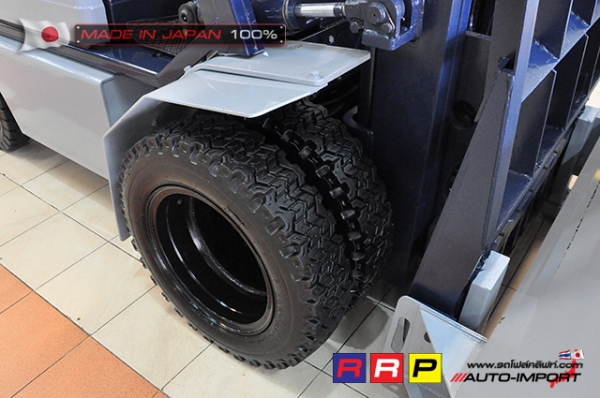 ขายรถโฟล์คลิฟท์มือสอง KOMATSU รุ่น FG25-11-255528 นำเข้าจากประเทศญี่ปุ่น 100\% ไม่เคยใช้งานในไทย
