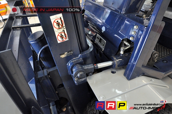 ขายรถโฟล์คลิฟท์มือสอง KOMATSU รุ่น FG25-11-255528 นำเข้าจากประเทศญี่ปุ่น 100\% ไม่เคยใช้งานในไทย