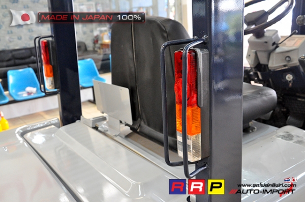 ขายรถโฟล์คลิฟท์มือสอง KOMATSU รุ่น FG25-11-255528 นำเข้าจากประเทศญี่ปุ่น 100\% ไม่เคยใช้งานในไทย