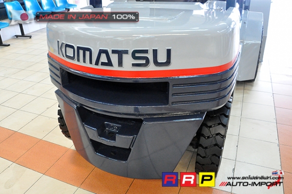 ขายรถโฟล์คลิฟท์มือสอง KOMATSU รุ่น FG25-11-255528 นำเข้าจากประเทศญี่ปุ่น 100\% ไม่เคยใช้งานในไทย