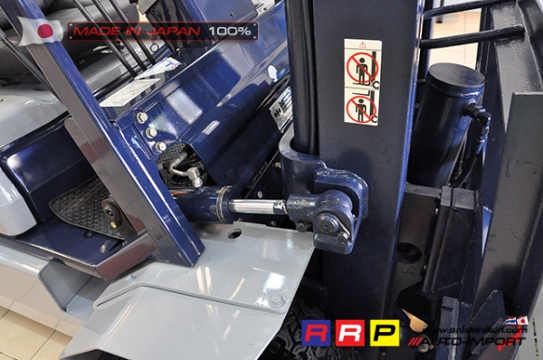 ขายรถโฟล์คลิฟท์มือสอง KOMATSU รุ่น FG25-11-255528 นำเข้าจากประเทศญี่ปุ่น 100\% ไม่เคยใช้งานในไทย