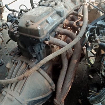 ขายเครื่องยนต์ดีเซลโตโยต้า 2L 2.45 ขายเครื่องยนต์ดีเซลโตโยต้า 2L 2.45