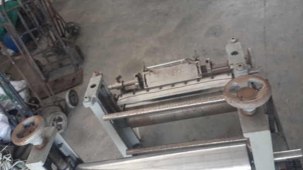 ขายเครื่องเคลือบฉลากพลาสติก มือสอง กึ่งอัตโนมัติ ใบมีดความร้อน ปรับองศา เร่งความเร็วการทำงาน มอเตอร์ได้