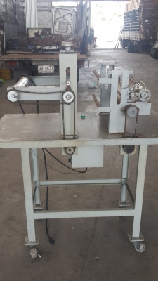 ขายเครื่องเคลือบฉลากพลาสติก มือสอง กึ่งอัตโนมัติ ใบมีดความร้อน ปรับองศา เร่งความเร็วการทำงาน มอเตอร์ได้