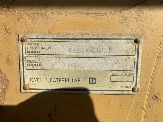 D4H ส่งตรงจากญี่ปุ่น ชั่วโมงงาน 2,700 ชม. สภาพสวย