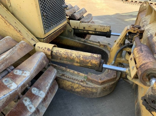 D4H ส่งตรงจากญี่ปุ่น ชั่วโมงงาน 2,700 ชม. สภาพสวย