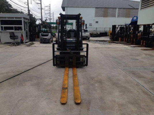 TOYOTA รุ่น02-8FGL25 ขนาด 2.5ตัน เครื่องยนต์เบนซิน