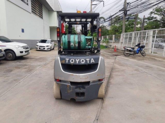 TOYOTA รุ่น02-8FGL25 ขนาด 2.5ตัน เครื่องยนต์เบนซิน