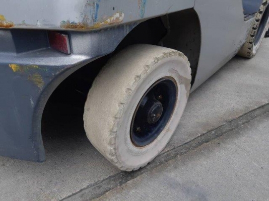 TOYOTA รุ่น02-8FGL25 ขนาด 2.5ตัน เครื่องยนต์เบนซิน