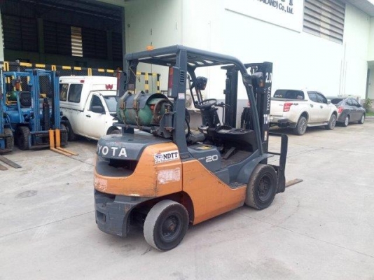 TOYOTA รุ่น02-8FGL20 ขนาด 2 ตัน เครื่องยนต์เบนซิน