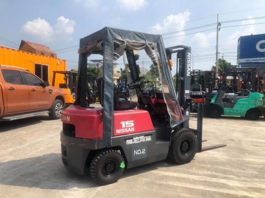 ขายถูกมาก Nissan J01 ขนาดยก1.5ตัน เสายกสูง3เมตร เครื่องยนต์เบนซิล เครื่องแน่น พร้อมใช้งาน