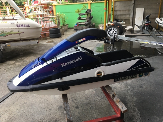 ขาย เจ็ตสกี เรือยืน Kawasaki 650 sx 2 เครื่องยนต์ 2 จังหวะ 650 cc มีปั๊มน้ำท้องเรือ ขาย เจ็ตสกี เรือยืน Kawasaki 650 sx 2 เครื่องยนต์ 2 จังหวะ 650 cc มีปั๊มน้ำท้องเรือ