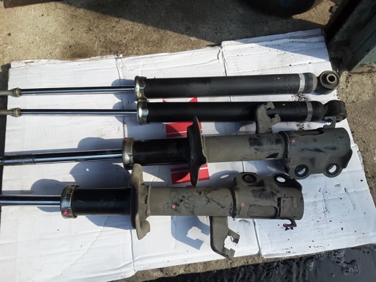 โช้คเดิมติดรถ Nissan March ปี11 สภาพเดิม พร้อมใช้ 1ชุด โช้คเดิมติดรถ Nissan March ปี11 สภาพเดิม พร้อมใช้ 1ชุด