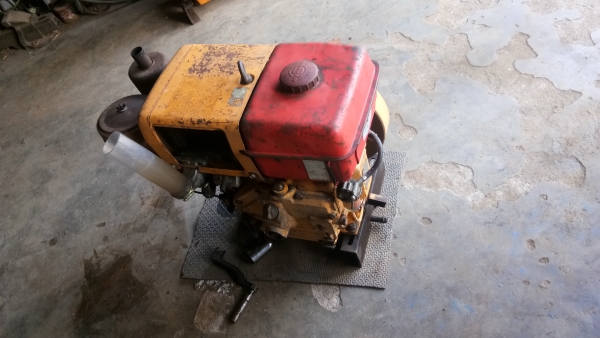 ยันม่า13แรงเก่านอกใช้เมืองไทยนิดน่อย.เครื่องแน้นเดิมๆครับ ยันม่า13แรงเก่านอกใช้เมืองไทยนิดน่อย.เครื่องแน้นเดิมๆครับ