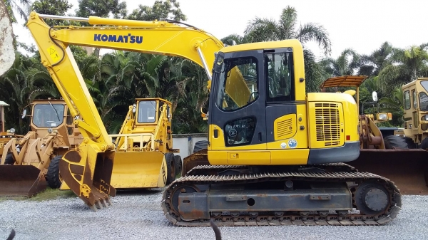 ต้องการขายรถขุดยี่ห้อ KOMATSU-PC128US-8รถนอกนำเข้าจากญี่ปุ่น