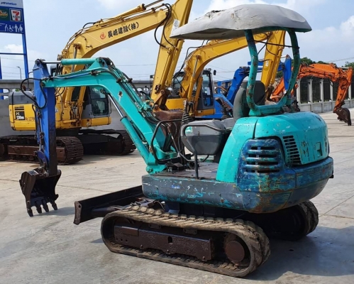 ขายด่วนรถแบคโฮคูโบต้าK22คอลโทลสั้นน้ำมันปั้มดีติดลายหัวกะแทกดีเทียบเท่าPC25รถนอกสถาพดีพร้อมใช้เพิ่งนำเข้ามายังไม่เคยใช้งานในไทยเลย