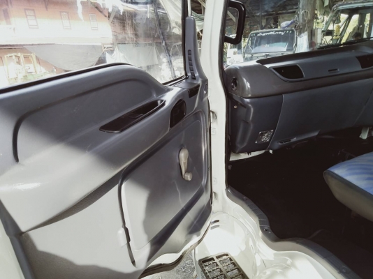 ขาย หัวเก๋ง ISUZU  เดก้า สภาพสวยกริป มีขาดีดหน้า-ขาคำ้หลัง กันชนหน้า คันเกียร์+สายเกียร์ เท้าเหยียบทิฟฟี่ ภายในเก๋งสวยเต็ม