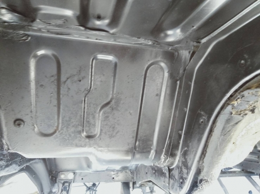 ขาย หัวเก๋ง ISUZU  เดก้า สภาพสวยกริป มีขาดีดหน้า-ขาคำ้หลัง กันชนหน้า คันเกียร์+สายเกียร์ เท้าเหยียบทิฟฟี่ ภายในเก๋งสวยเต็ม