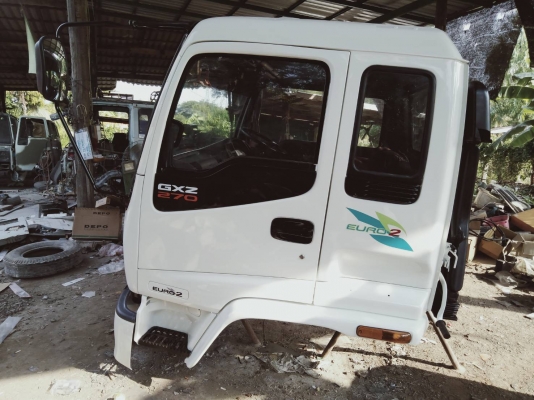 ขาย หัวเก๋ง ISUZU  เดก้า สภาพสวยกริป มีขาดีดหน้า-ขาคำ้หลัง กันชนหน้า คันเกียร์+สายเกียร์ เท้าเหยียบทิฟฟี่ ภายในเก๋งสวยเต็ม