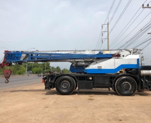 ขายรถเครน KOBELCO RK450 (ขนาด 45 ตัน) รถนอกนำเข้า ไม่เคยใช้งานในไทย มีVDOการทำงานครับ