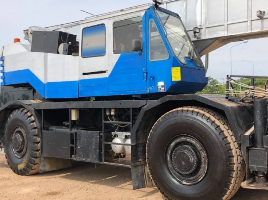 ขายรถเครน KOBELCO RK450 (ขนาด 45 ตัน) รถนอกนำเข้า ไม่เคยใช้งานในไทย มีVDOการทำงานครับ