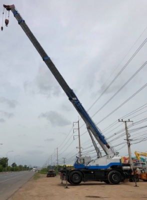 ขายรถเครน KOBELCO RK450 (ขนาด 45 ตัน) รถนอกนำเข้า ไม่เคยใช้งานในไทย มีVDOการทำงานครับ